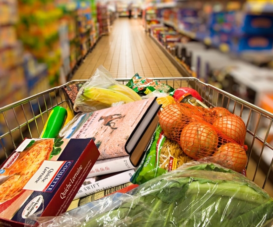 5 ways supermarkets are keeping us spending